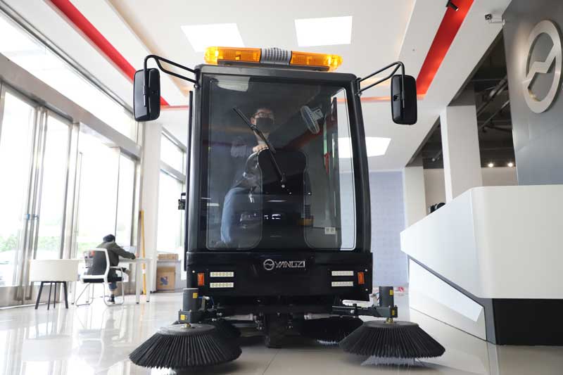 電動掃地車價格多少錢一輛，購買請認(rèn)準(zhǔn)廠家直銷