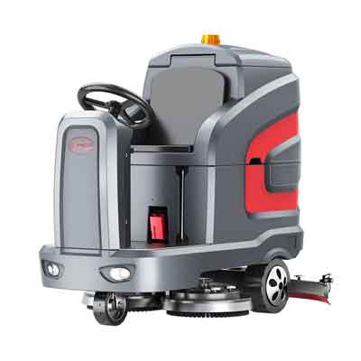 選擇洗地機(jī)：手推式還是駕駛式？