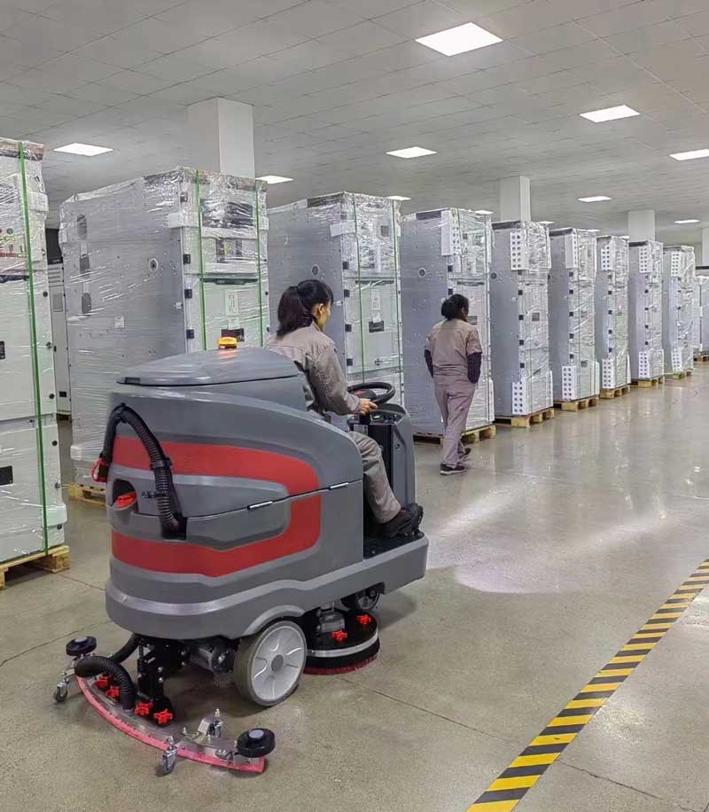 常熟市龍騰焊材從采購掃地機(jī)到洗地機(jī)