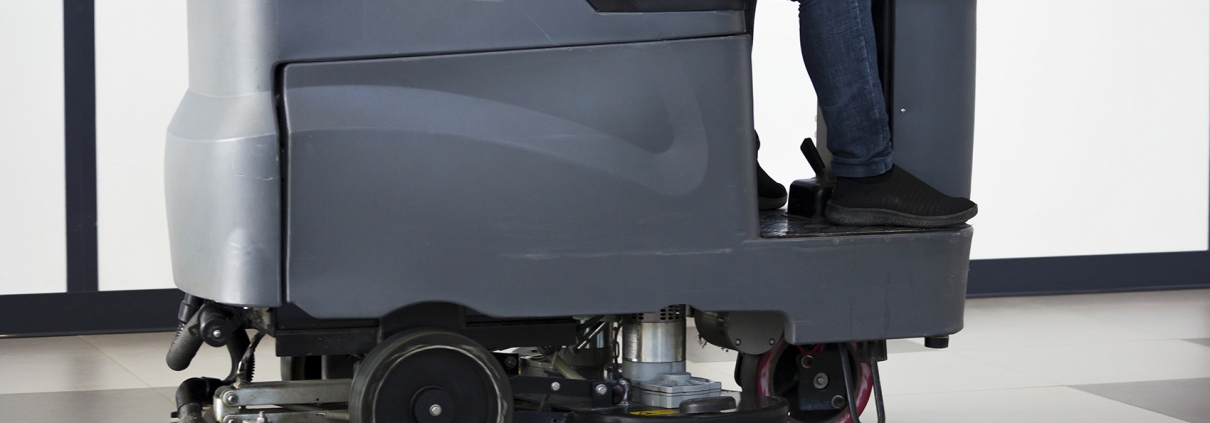 為什么工業(yè)洗地機和掃地機對醫(yī)療保健行業(yè)至關(guān)重要